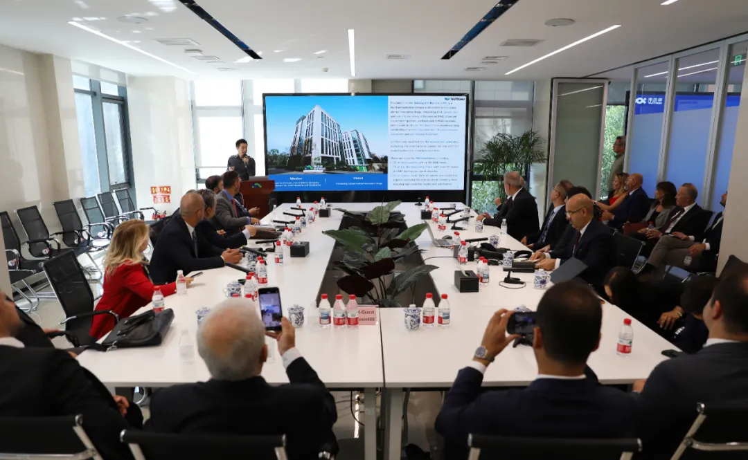 聚焦医药健康国际合作:土耳其代表团一行参观伟杰信生物