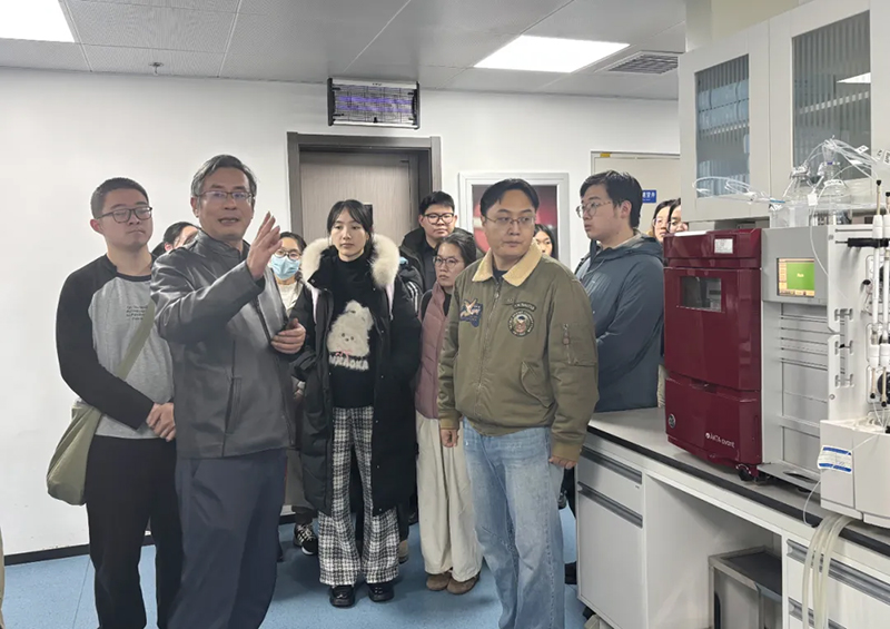 中国农大学子走进伟杰信生物 共探动物科技新质生产力